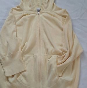 EUC🌟No Boundaries 🌟Zippered Sweater